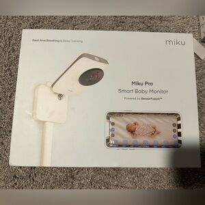 Miku Pro with wall mount equipment